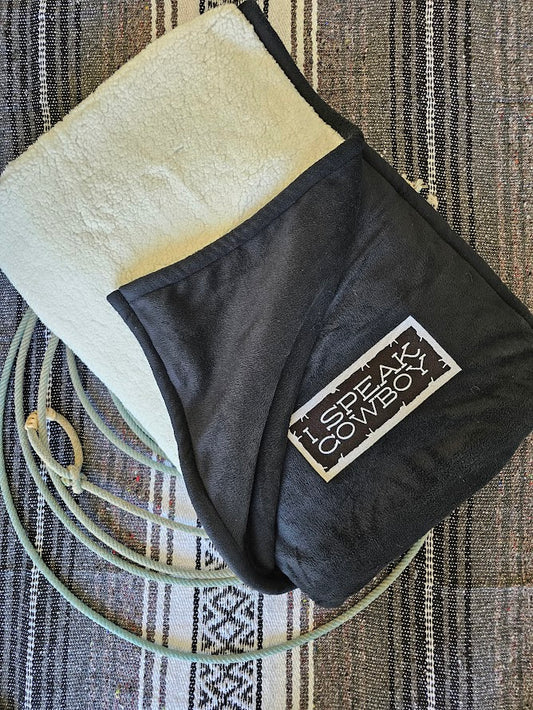 WESTERN WOOLY LOOK BLANKET