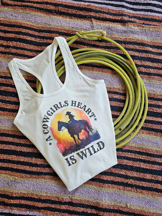 COWGIRLS HEART IS WILD